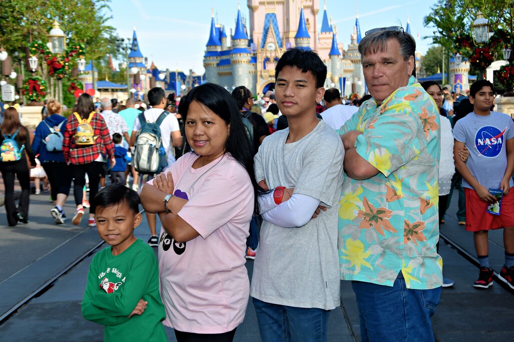 2023-11-23-magic-kingdom-park-main-street-usa_8.jpg